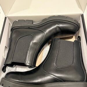 Nine West Yullon Lug Sole Chelsea Booties